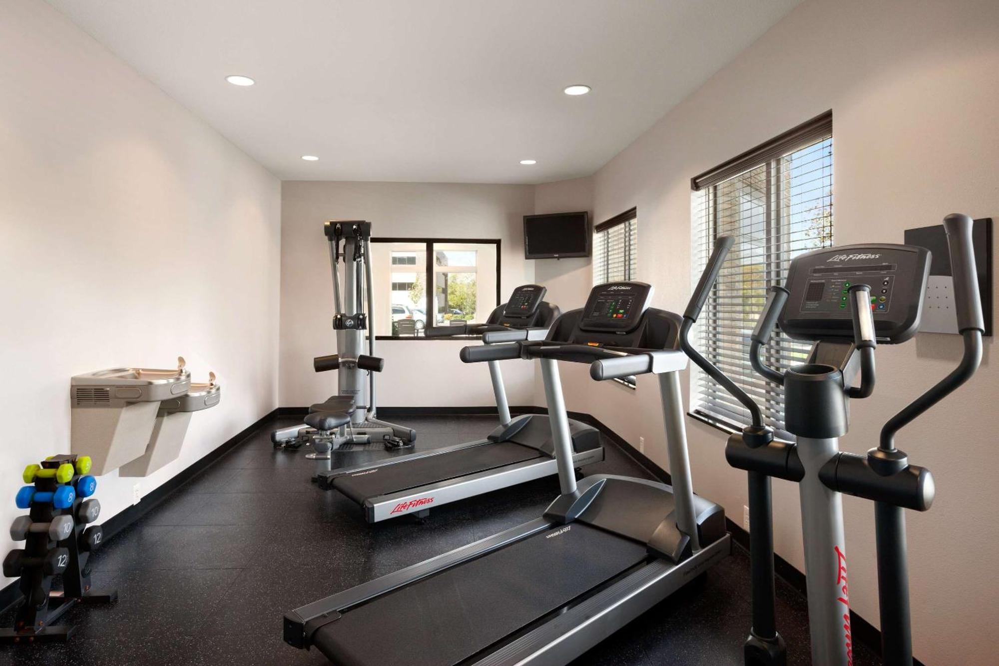 Country Inn & Suites By Radisson, New Orleans I-10 East, La Eksteriør billede